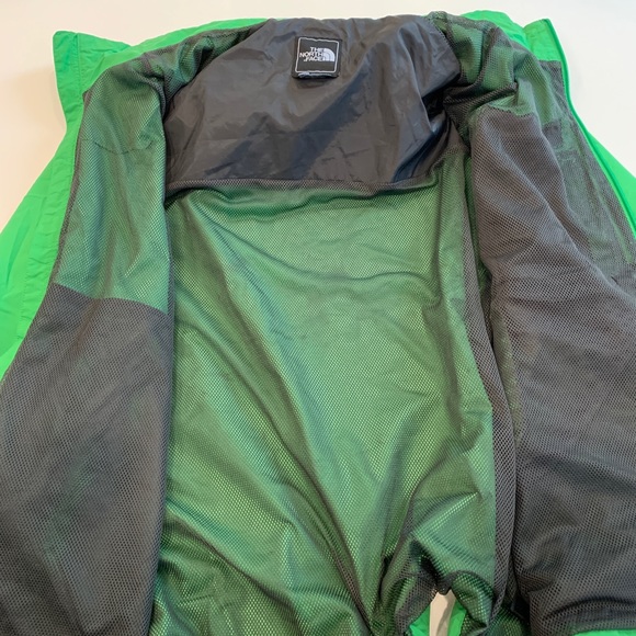The North Face Green And Grey Shell Rain Jacket - Picture 7 of 8